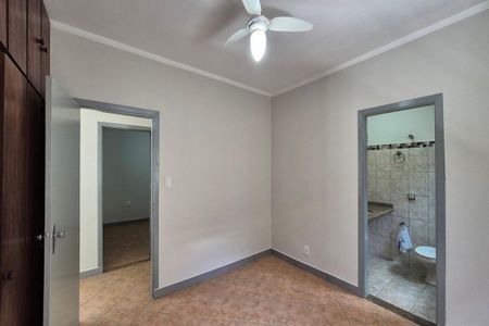 Casa à venda com 240m², 3 quartos e 2 vagasQuarto 2 - Suíte