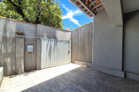 Casa à venda com 240m², 3 quartos e 2 vagasGaragem 