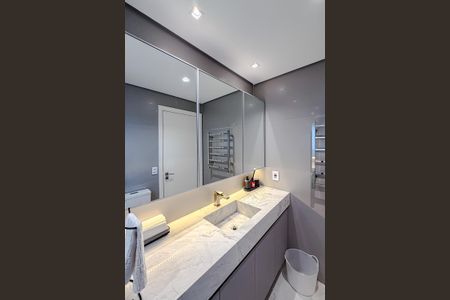 Apartamento à venda com 173m², 3 quartos e 4 vagasBanheiro da Suíte 3