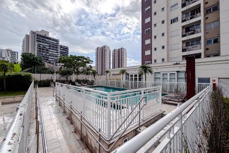 Apartamento à venda com 173m², 3 quartos e 4 vagasÁrea comum - Piscina