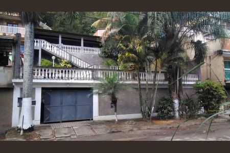 Casa à venda com 1050m², 3 quartos e 3 vagas