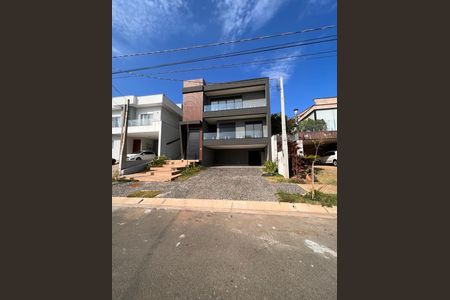 Casa de condomínio à venda com 383m², 4 quartos e 4 vagas
