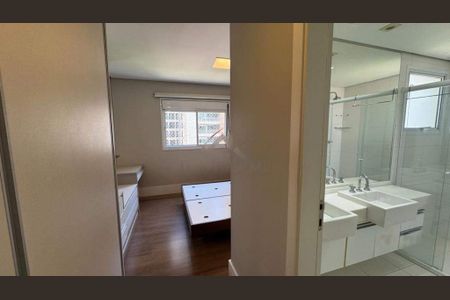 Apartamento à venda com 3 quartos, 100m² em Jardim das Acacias, São Paulo