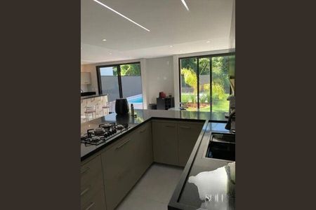Casa de condomínio à venda com 260m², 4 quartos e 4 vagas