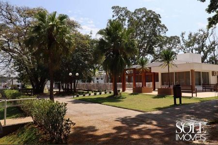 Casa de condomínio à venda com 260m², 4 quartos e 4 vagas