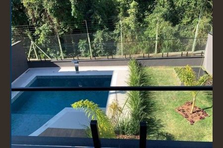 Casa de condomínio à venda com 260m², 4 quartos e 4 vagas