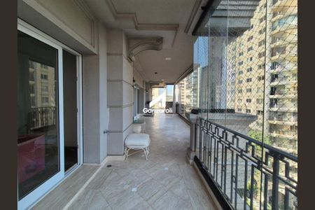 Apartamento à venda com 585m², 5 quartos e 6 vagas