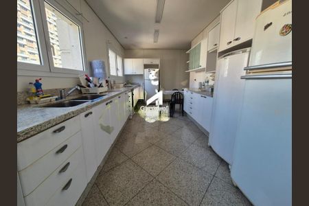 Apartamento à venda com 585m², 5 quartos e 6 vagas