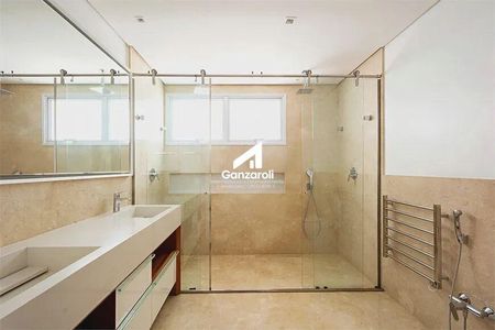 Casa à venda com 330m², 4 quartos e 4 vagas