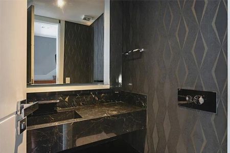 Casa à venda com 330m², 4 quartos e 4 vagas