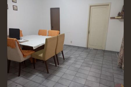 Casa à venda com 165m², 3 quartos e sem vaga