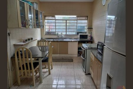 Casa à venda com 165m², 3 quartos e sem vaga