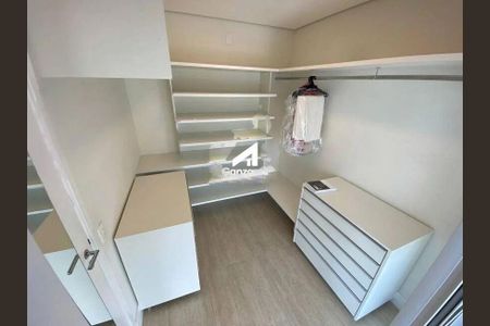 Apartamento à venda com 80m², 1 quarto e 1 vaga