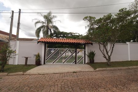 Casa de condomínio à venda com 290m², 3 quartos e 5 vagasFachada