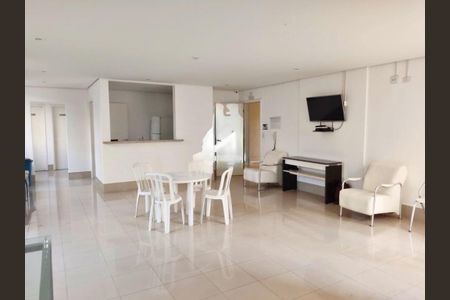 Apartamento à venda com 60m², 2 quartos e 1 vaga