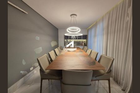 Apartamento à venda com 200m², 3 quartos e 2 vagas