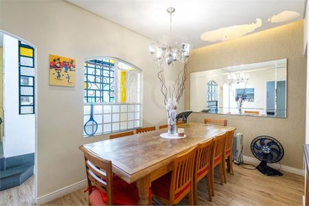 Casa à venda com 5 quartos, 250m² em Planalto Paulista, São Paulo