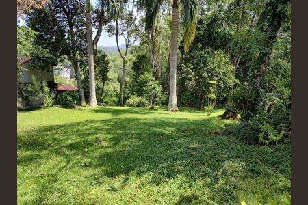 Casa de condomínio à venda com 238m², 3 quartos e 2 vagas