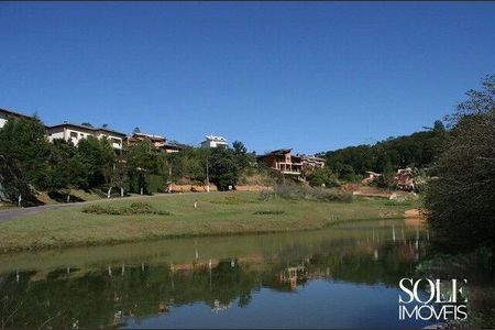 Casa de condomínio à venda com 238m², 3 quartos e 2 vagas