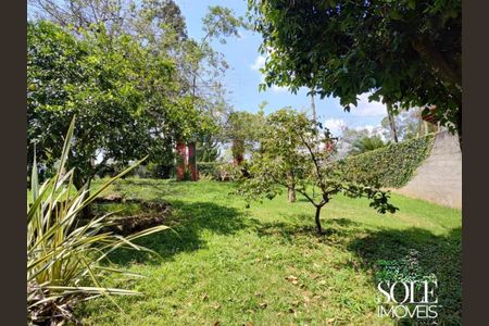 Casa de condomínio à venda com 238m², 3 quartos e 2 vagas