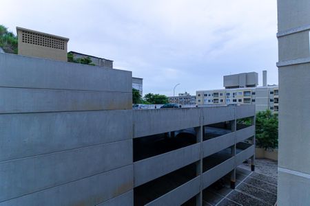 Sala vista  de apartamento à venda com 2 quartos, 43m² em Água Santa, Rio de Janeiro