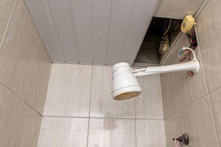 Casa para alugar com 70m², 2 quartos e sem vagaBanheiro Canadense