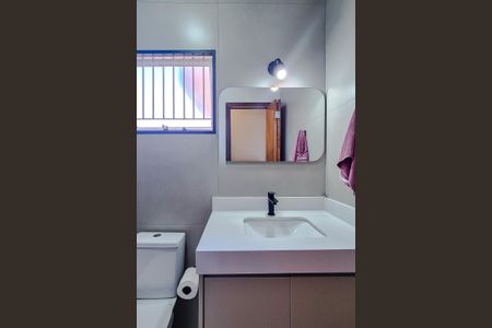 Casa à venda com 146m², 3 quartos e 2 vagasBanheiro da Suíte 1