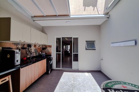 Casa à venda com 146m², 3 quartos e 2 vagasÁrea externa