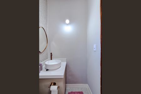 Casa à venda com 146m², 3 quartos e 2 vagasBanheiro da Suíte