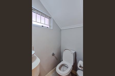 Casa à venda com 146m², 3 quartos e 2 vagasLavabo