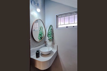 Casa à venda com 146m², 3 quartos e 2 vagasLavabo