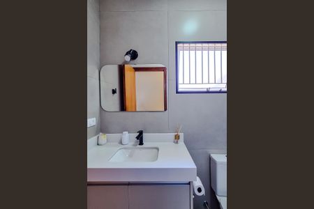 Casa à venda com 146m², 3 quartos e 2 vagasBanheiro