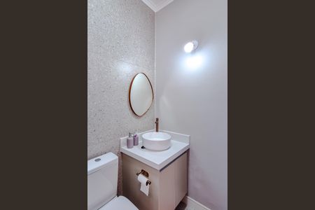 Casa à venda com 146m², 3 quartos e 2 vagasBanheiro da Suíte