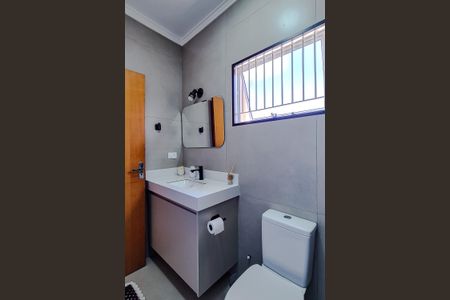 Casa à venda com 146m², 3 quartos e 2 vagasBanheiro