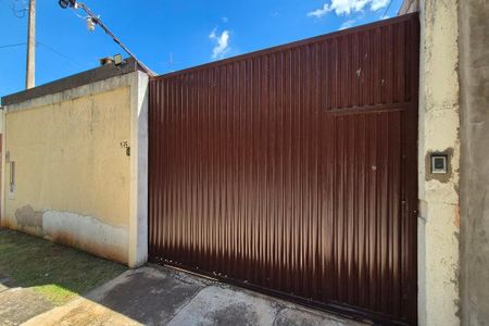 Casa à venda com 110m², 2 quartos e 4 vagasFachada do Prédio