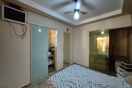 Casa à venda com 110m², 2 quartos e 4 vagasQuarto 2 - Suíte