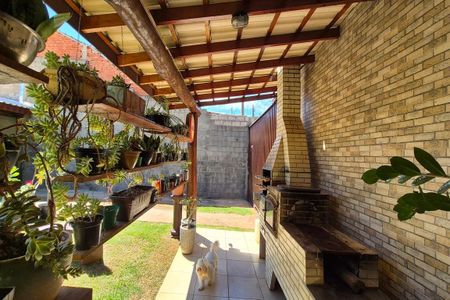 Casa à venda com 110m², 2 quartos e 4 vagasÁrea comum - Churrasqueira