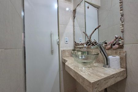 Casa à venda com 110m², 2 quartos e 4 vagasBanheiro