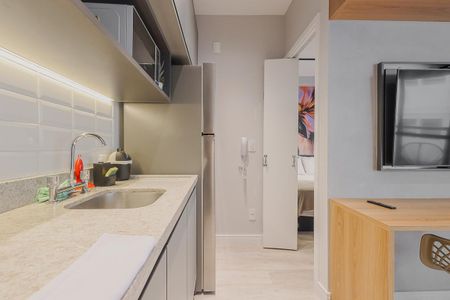 Cozinha de apartamento para alugar com 1 quarto, 30m² em Jardim Paulista, São Paulo