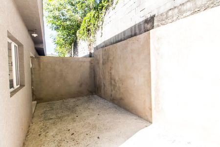 Casa para alugar com 75m², 2 quartos e 1 vaga Casa para alugar com 75m², 2 quartos e 1 vagaQuintal