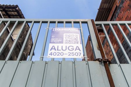 Casa para alugar com 75m², 2 quartos e 1 vaga Casa para alugar com 75m², 2 quartos e 1 vagaVista da Rua