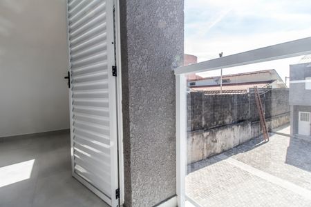 Casa para alugar com 75m², 2 quartos e 1 vaga Casa para alugar com 75m², 2 quartos e 1 vagaVaranda