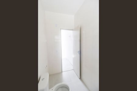 Casa para alugar com 75m², 2 quartos e 1 vaga Casa para alugar com 75m², 2 quartos e 1 vagaBanheiro