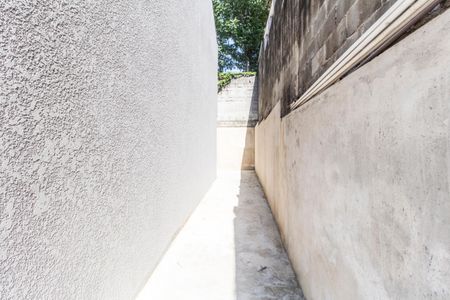 Casa para alugar com 75m², 2 quartos e 1 vaga Casa para alugar com 75m², 2 quartos e 1 vagaQuintal