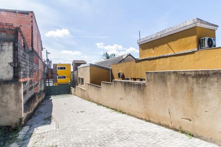 Casa para alugar com 75m², 2 quartos e 1 vaga Casa para alugar com 75m², 2 quartos e 1 vagaEntrada