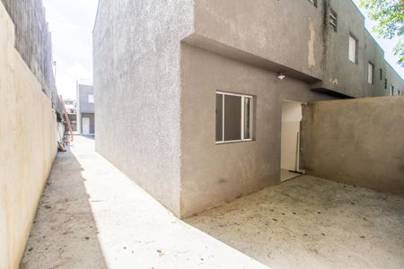 Casa para alugar com 75m², 2 quartos e 1 vaga Casa para alugar com 75m², 2 quartos e 1 vagaQuintal