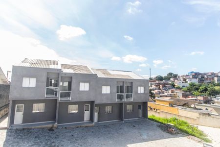 Casa para alugar com 75m², 2 quartos e 1 vaga Casa para alugar com 75m², 2 quartos e 1 vagaVista