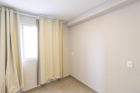 Quarto 1 de apartamento para alugar com 2 quartos, 35m² em Pousada dos Bandeirantes, Carapicuíba