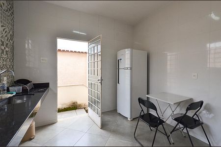 Casa para alugar com 150m², 3 quartos e 3 vagasCozinha
