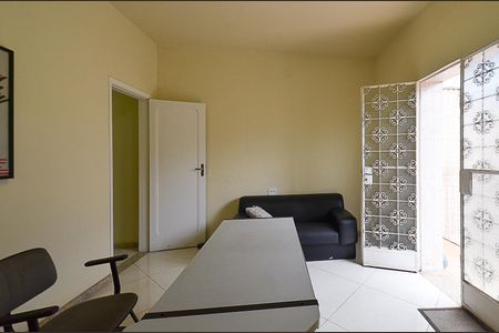 Sala de casa para alugar com 3 quartos, 70m² em Carlos Prates, Belo Horizonte